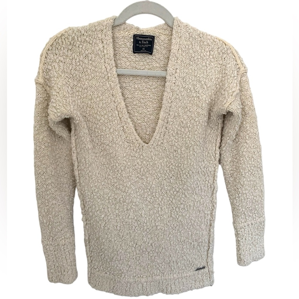 Abercrombie & Fitch Boucle V-Neck Sweater Cream Size XS - Picture 1 of 7